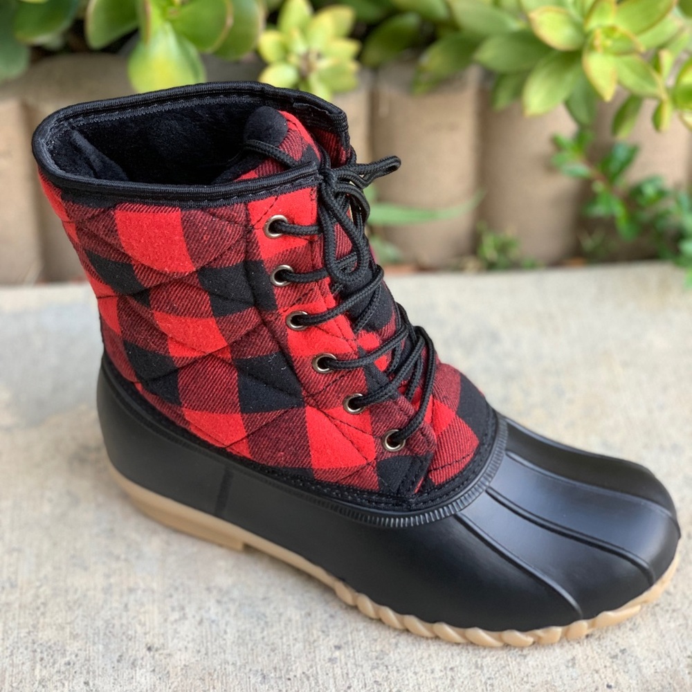 LADIES RED/BLACK PLAIDS DUCK BOOTS